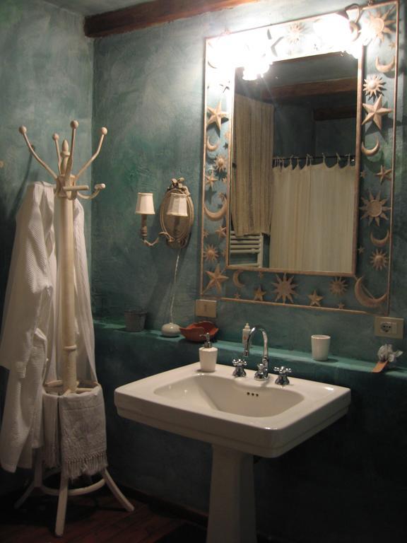 Locanda Dei Melograni Gossolengo Zimmer foto