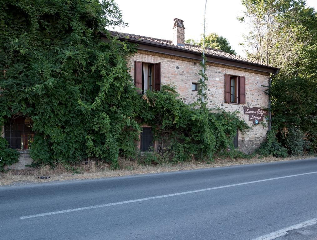Locanda Dei Melograni Gossolengo Exterior foto
