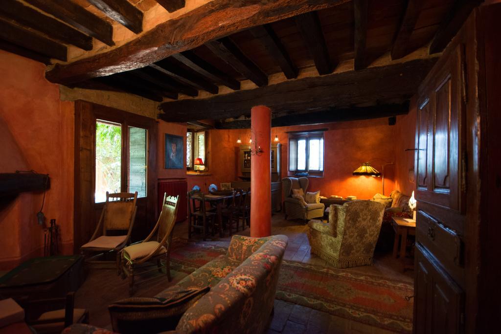 Locanda Dei Melograni Gossolengo Exterior foto